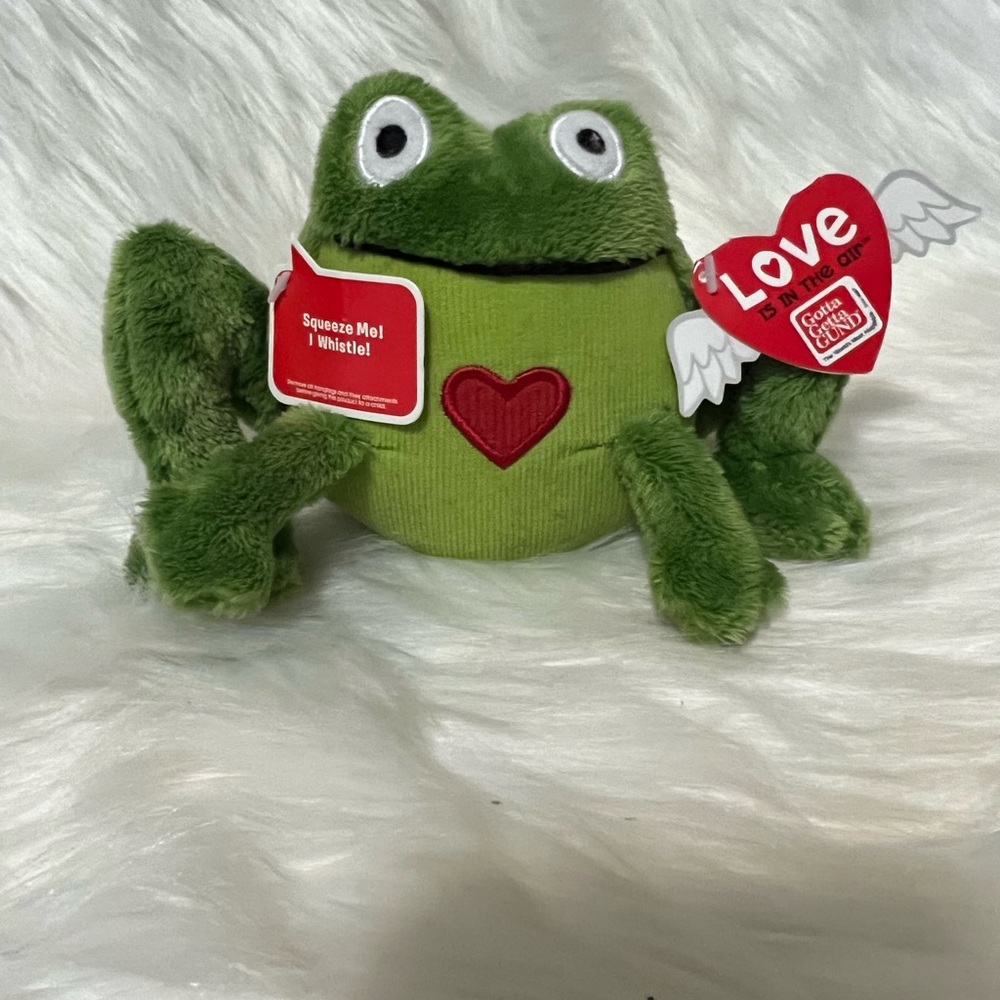 Gund love is in the air frog works with whistle